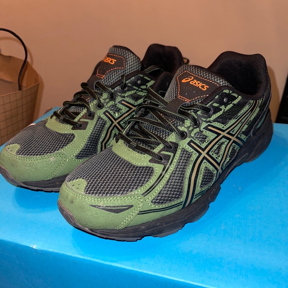 ASICS gel venture 6 T7G1N mens size 9 green